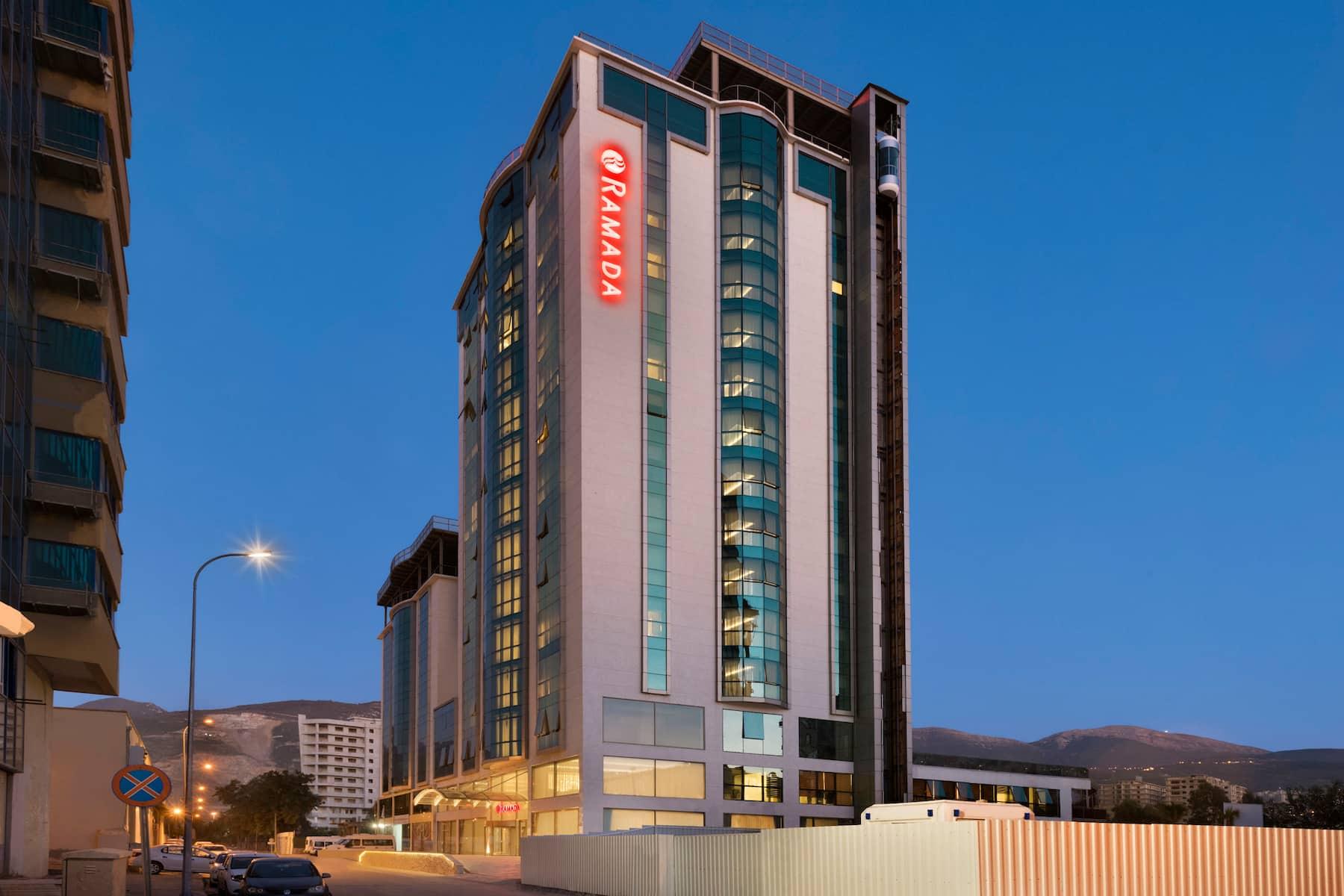 Ramada By Wyndham Iskenderun Hotel Exterior photo
