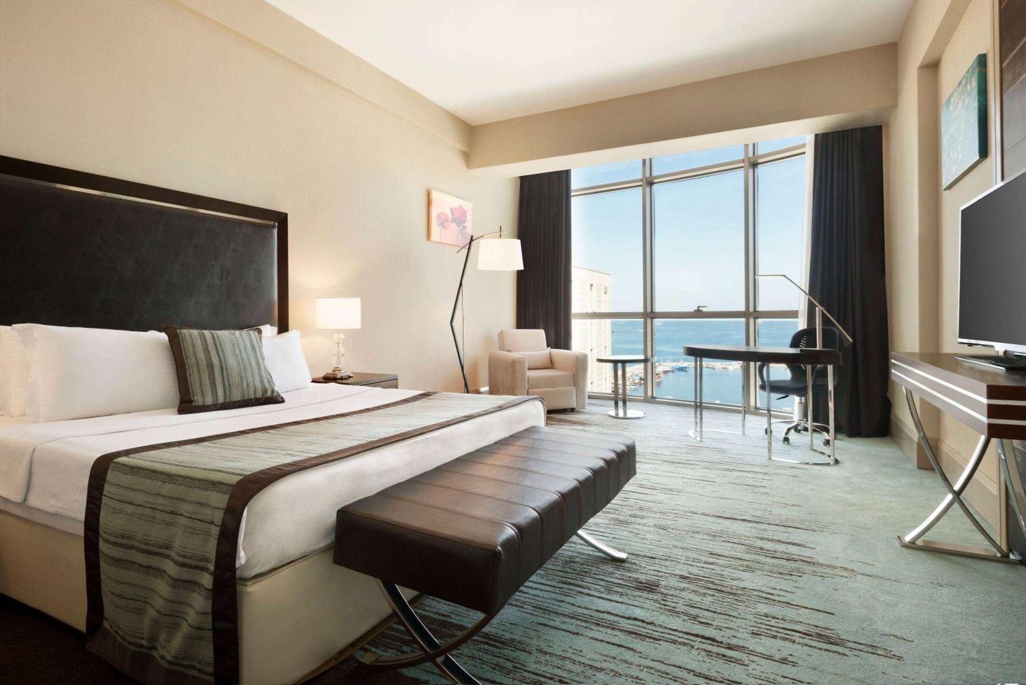 Ramada By Wyndham Iskenderun Hotel Exterior photo