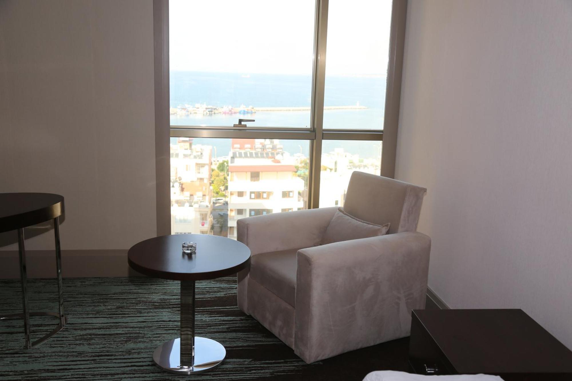 Ramada By Wyndham Iskenderun Hotel Exterior photo