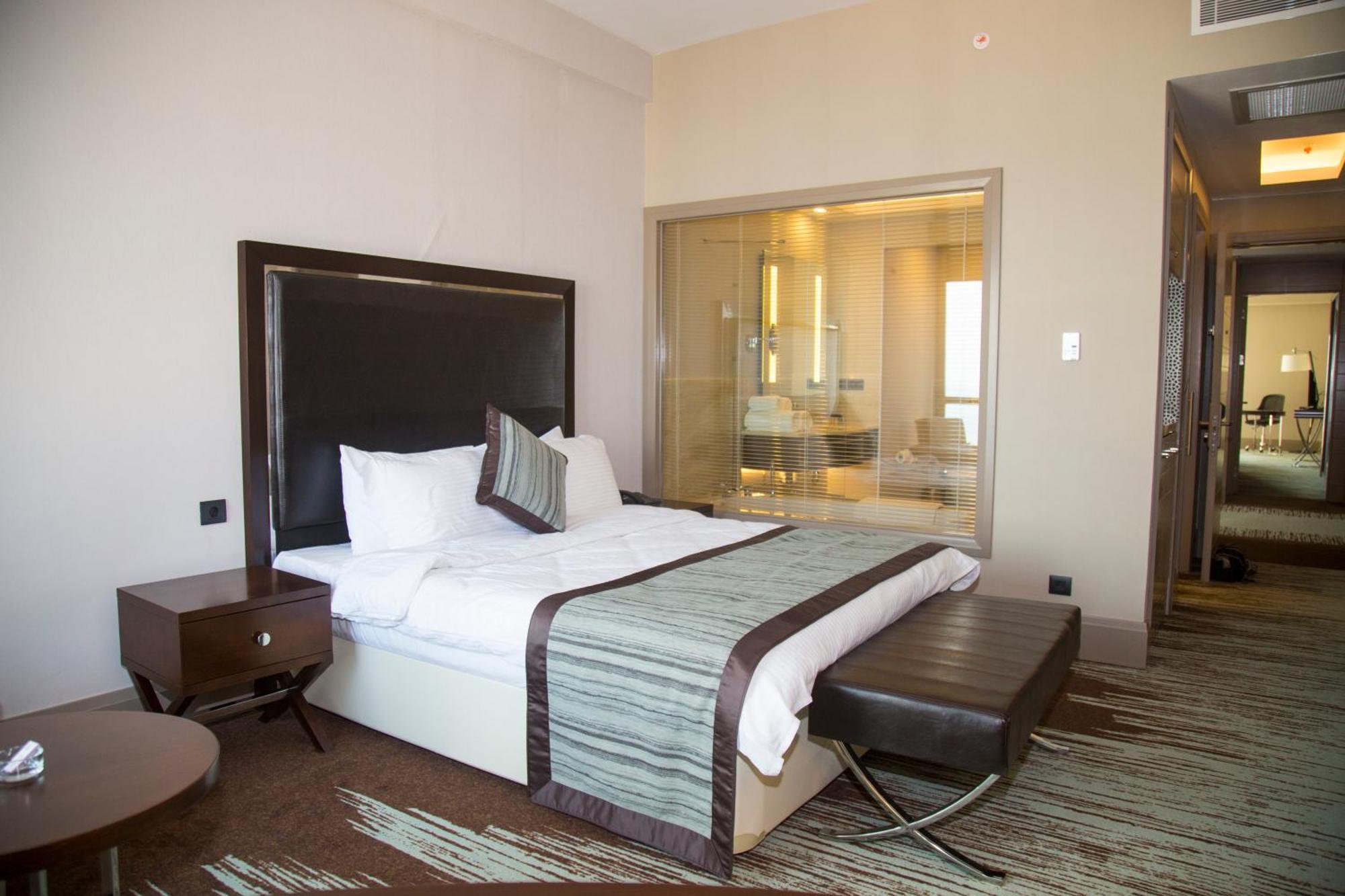 Ramada By Wyndham Iskenderun Hotel Exterior photo