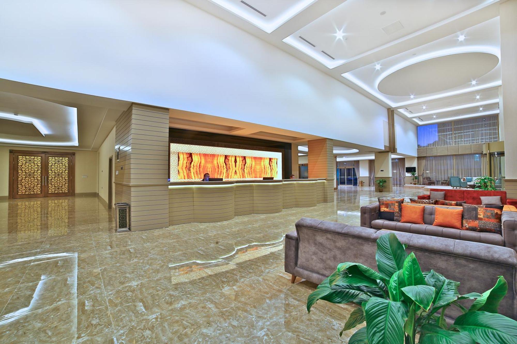 Ramada By Wyndham Iskenderun Hotel Exterior photo